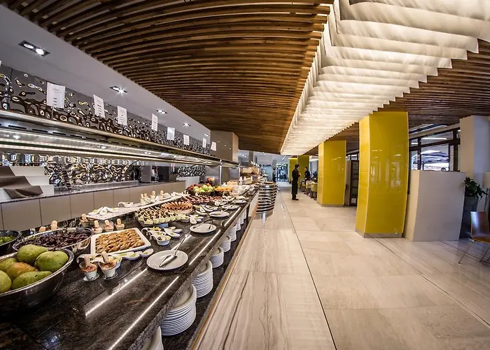 Premier Sands - Full Board 4*